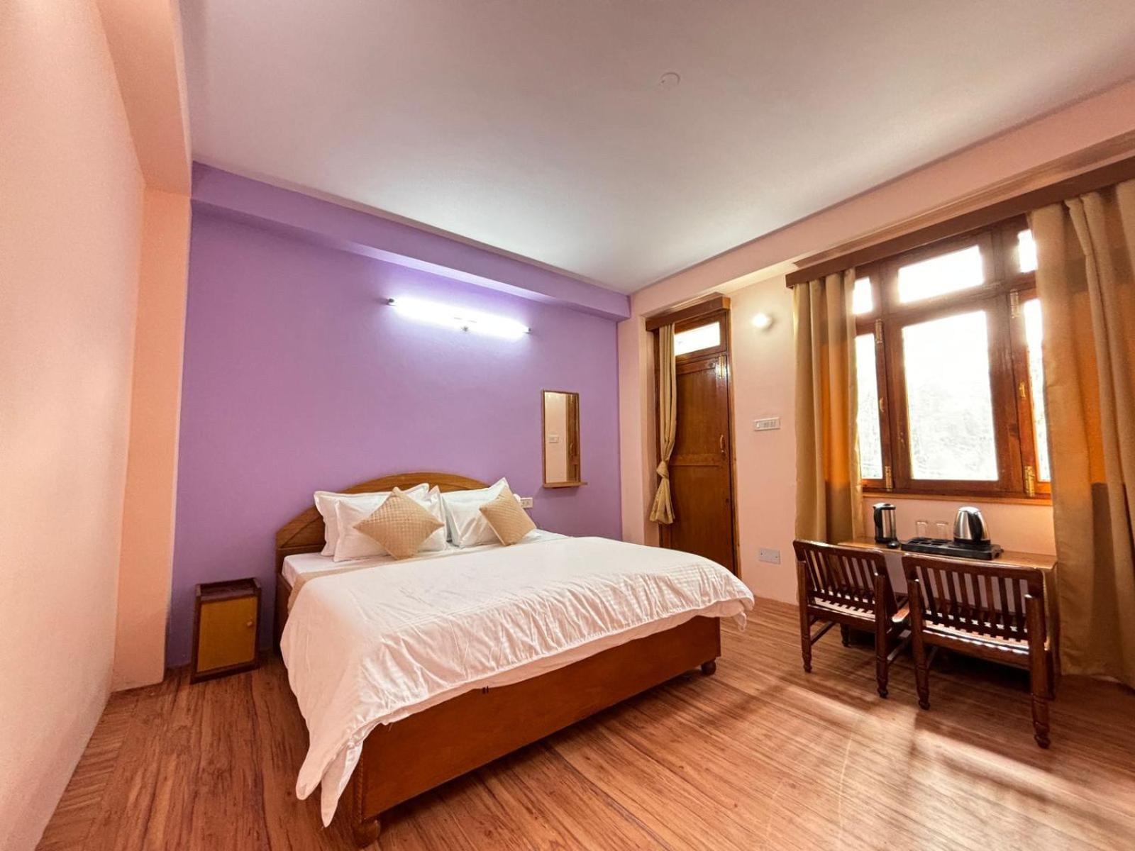 Hotel Geetanjali Sāngla エクステリア 写真